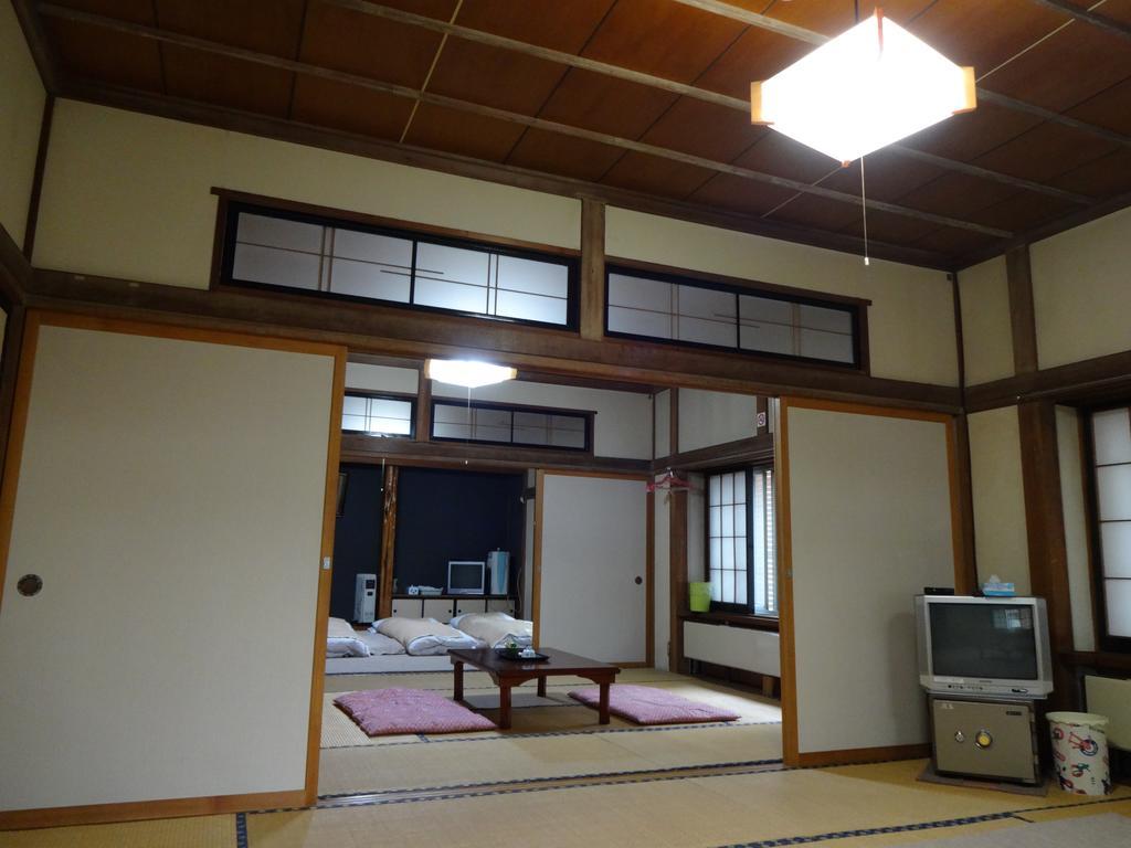 Hakuba Ski-Kan Exterior photo