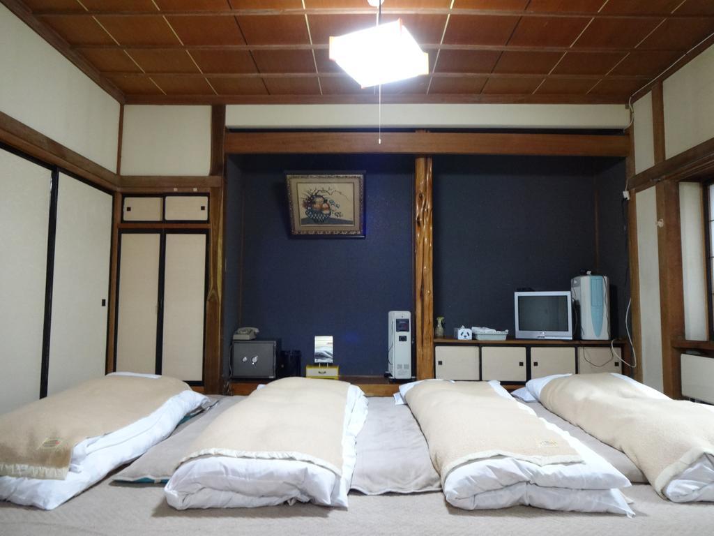 Hakuba Ski-Kan Exterior photo